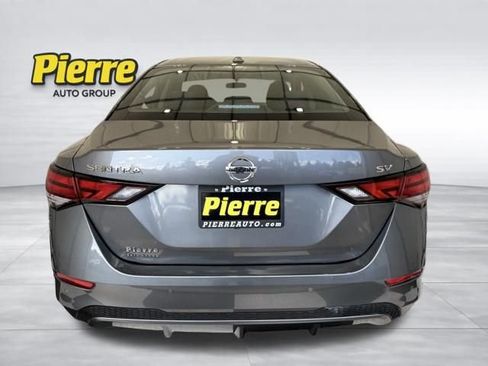 Used 2022 Nissan Sentra SV image 3