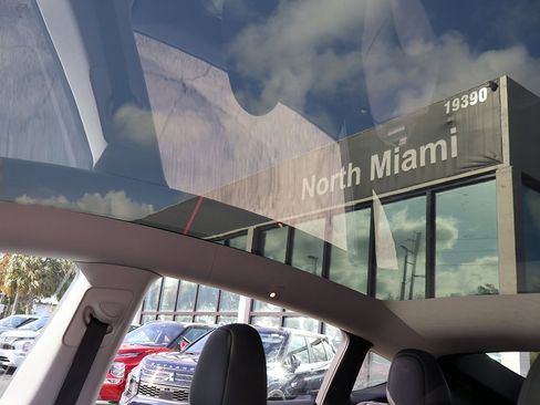 Used 2024 Tesla Model Y Long Range image 20