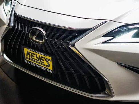Used 2024 Lexus ES 350 w/ Premium Package image 8
