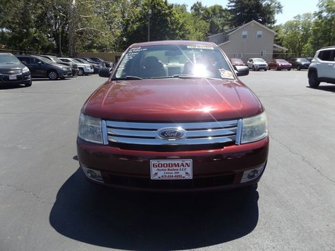 Used 2008 Ford Taurus SEL FWD image 2