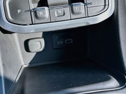 Used 2021 GMC Acadia SLT w/ LPO, Floor Liner Package FWD image 30