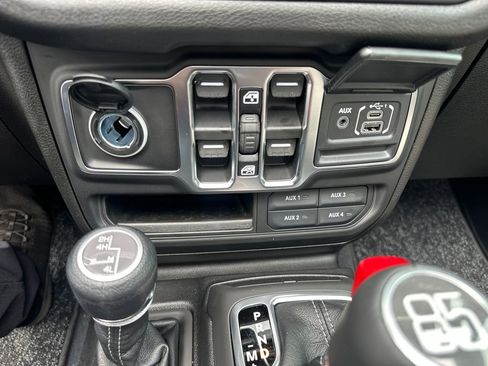 New 2026 Jeep Wrangler Unlimited Sport AWD/4WD image 31