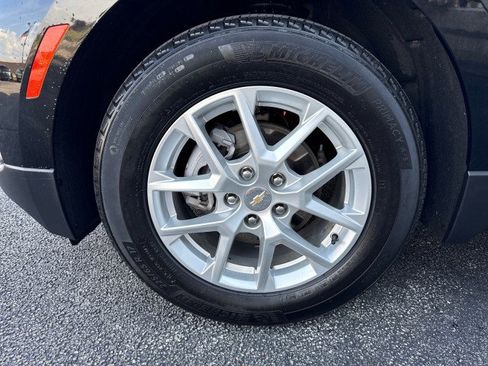 Used 2024 Chevrolet Equinox LT w/ LPO, Floor Liner Package FWD image 12