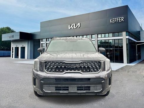 Used 2025 Kia Telluride EX X-Pro image 3