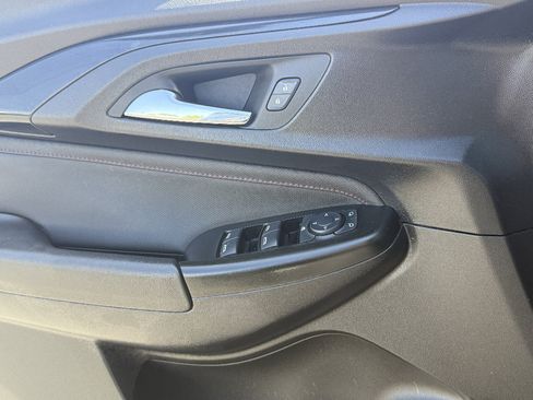 Used 2023 Chevrolet TrailBlazer RS AWD/4WD image 18