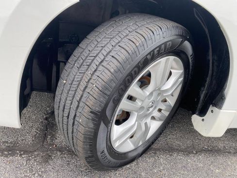 Used 2012 Nissan Altima 2.5 SL w/ 2.5SL Pkg FWD image 11