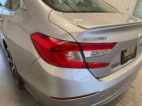 Used 2020 Honda Accord Sport image 10