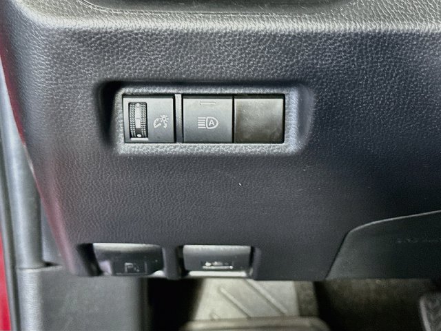 Certified 2024 Toyota RAV4 LE FWD image 12