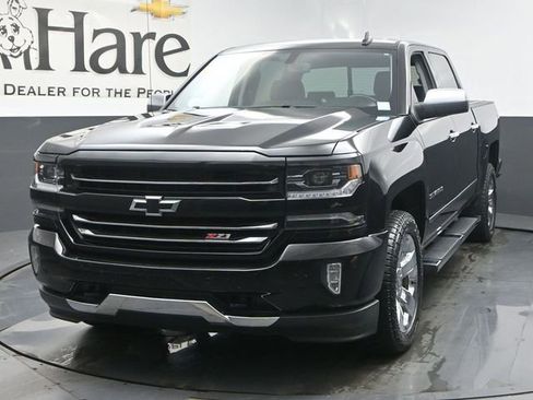 Used 2018 Chevrolet Silverado 1500 LTZ Z71 w/ LTZ Plus Package AWD/4WD image 32