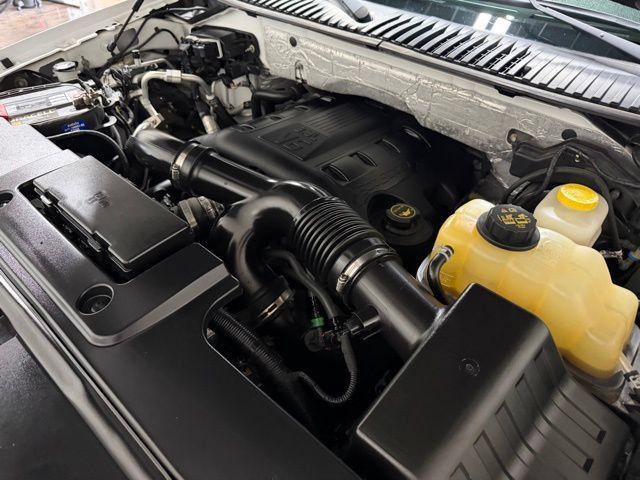 Used 2016 Ford Expedition XLT AWD/4WD image 44