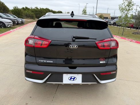 Used 2019 Kia Niro Touring image 6