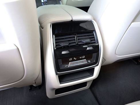 Used 2020 BMW X5 sDrive40i w/ Convenience Package RWD image 16