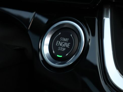 New 2026 Chevrolet Trax RS w/ Driver Confidence Package FWD image 16