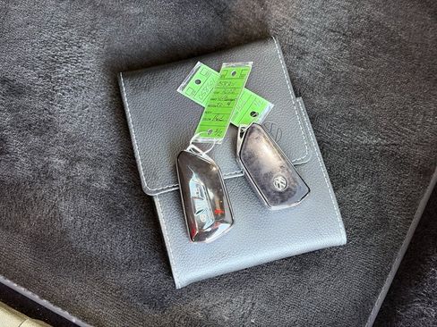 Used 2022 Volkswagen ID.4 Pro S w/ Gradient Package image 22