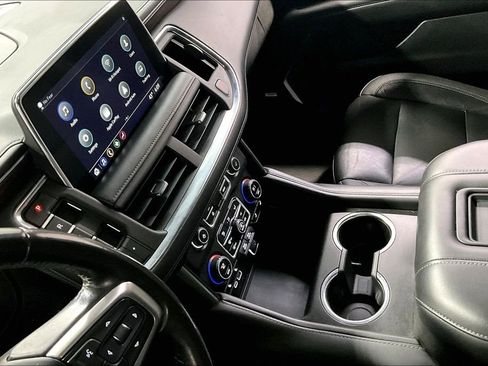 Used 2021 Chevrolet Suburban Z71 image 19