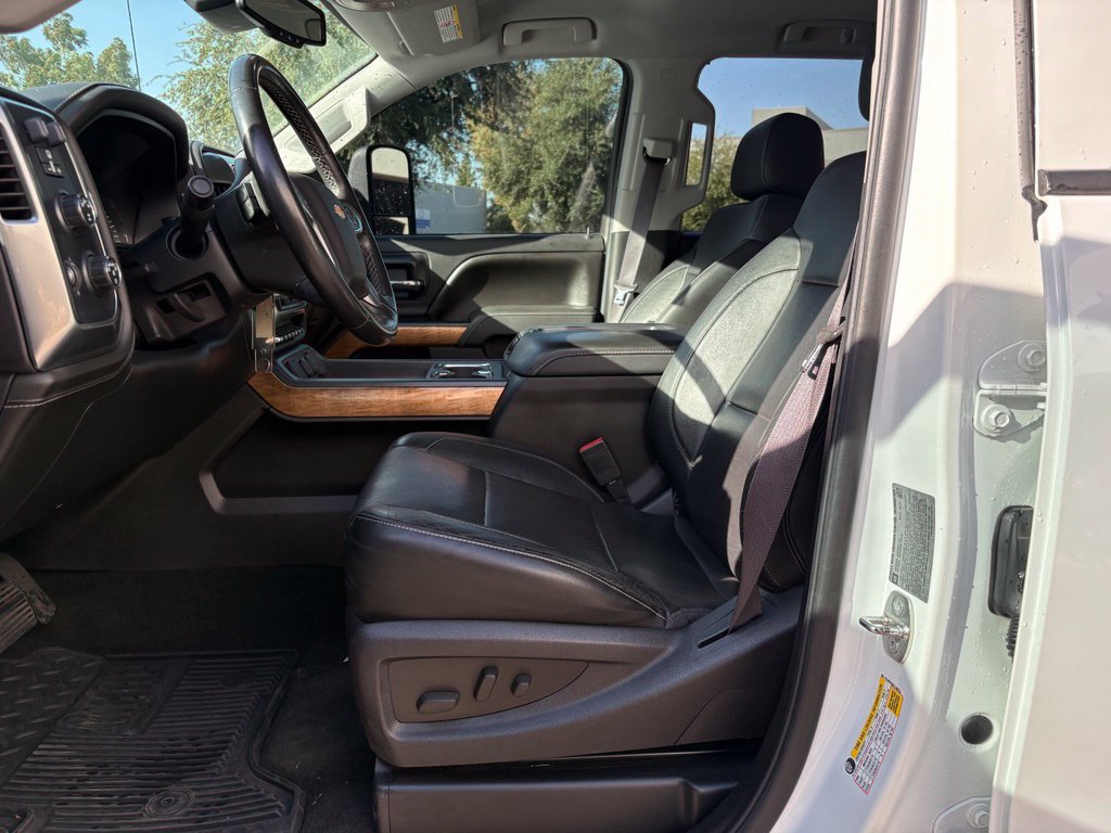 Used 2015 Chevrolet Silverado 3500 LTZ w/ Duramax Plus Package AWD/4WD image 8