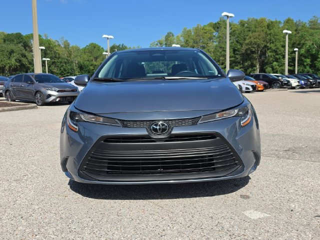 Used 2024 Toyota Corolla LE FWD image 3