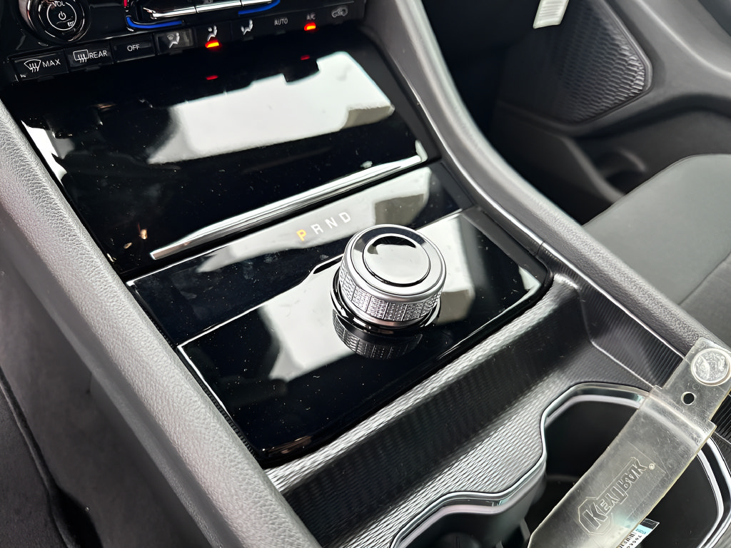 New 2026 Jeep Grand Cherokee Laredo RWD image 25