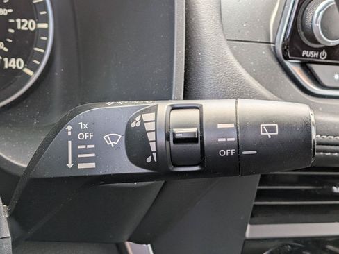 Used 2025 Nissan Rogue SV w/ SV Premium Package AWD/4WD image 22