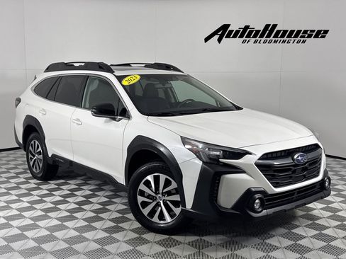 Used 2023 Subaru Outback Premium image 1