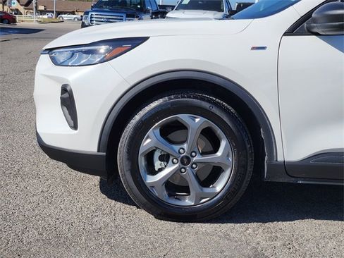 Used 2025 Ford Escape ST-Line w/ Tech Pack #1 image 9