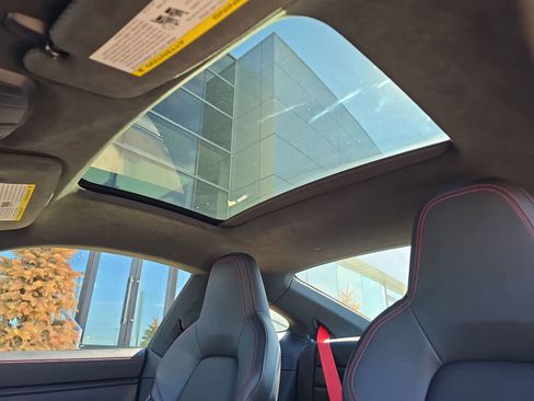 Certified 2023 Porsche 911 Carrera GTS image 28