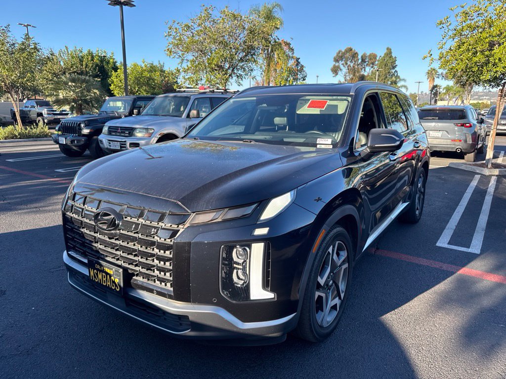 Certified 2023 Hyundai Palisade Limited w/ Cargo Package FWD image 1