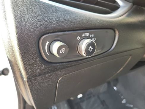 Used 2024 Chevrolet Malibu LT FWD image 19