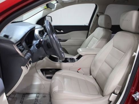 Used 2021 GMC Acadia Denali w/ Denali Technology Package AWD/4WD image 19
