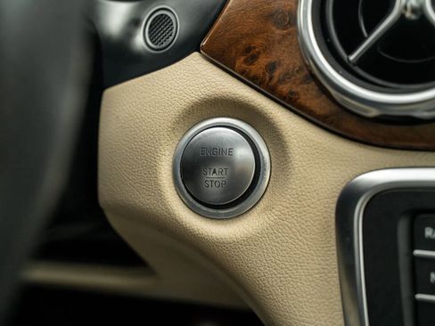 Used 2018 Mercedes-Benz GLA 250 4MATIC image 28