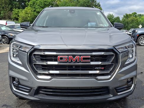 Used 2024 GMC Terrain AT4 w/ Tech Package AWD/4WD image 2