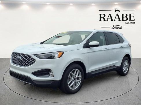 Used 2024 Ford Edge SEL w/ Convenience Package AWD/4WD image 3