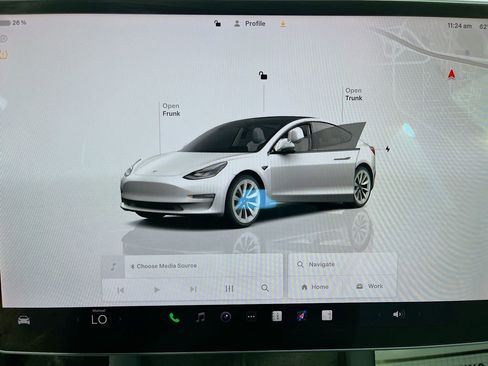 Used 2023 Tesla Model 3 Standard Range RWD image 17