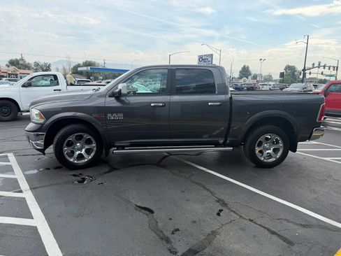Used 2017 RAM 1500 Laramie AWD/4WD image 4