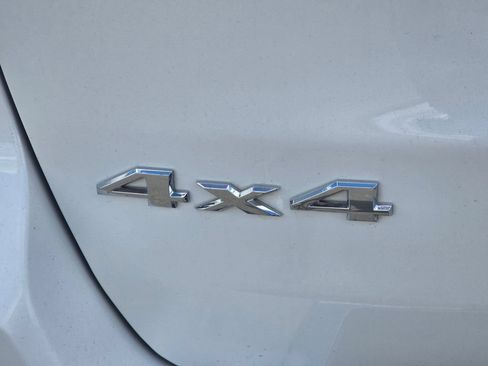 Used 2018 Jeep Grand Cherokee Limited AWD/4WD image 15