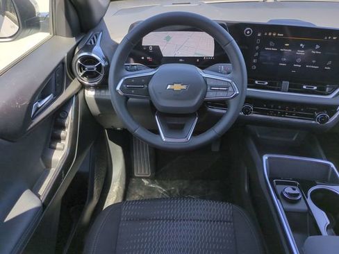 New 2026 Chevrolet Equinox LT w/ Safety and Technology Package image 16