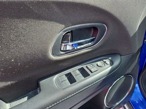 Used 2019 Honda HR-V EX image 15