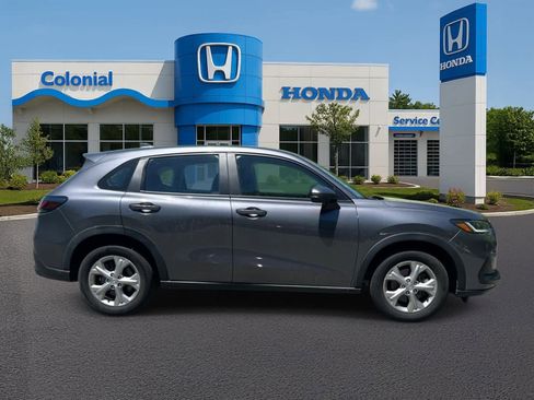 Used 2024 Honda HR-V LX image 8