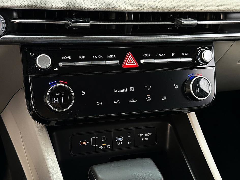Certified 2025 Hyundai Tucson SEL FWD image 16
