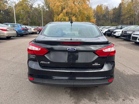 Used 2014 Ford Focus SE image 6