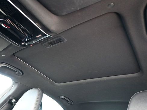 Used 2022 Mercedes-Benz C 300 Sedan image 18