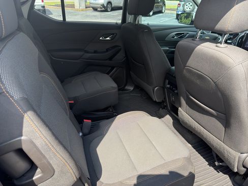 Used 2020 Chevrolet Traverse LT FWD image 12