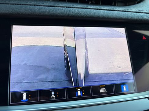 Certified 2023 Cadillac XT5 Premium Luxury w/ Technology Package image 36