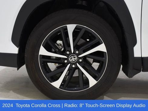 Used 2024 Toyota Corolla Cross AWD Hybrid w/ Convenience Package image 6