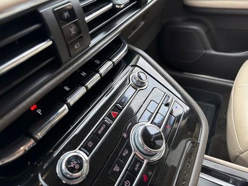 Used 2022 Lincoln Corsair FWD image 25