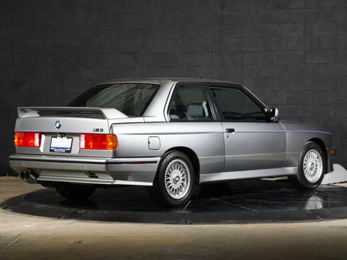 Used 1988 BMW M3 Coupe RWD image 4