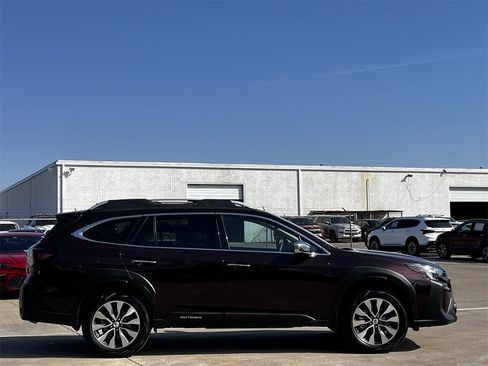 Used 2025 Subaru Outback Touring XT w/ Popular Package #2 image 3