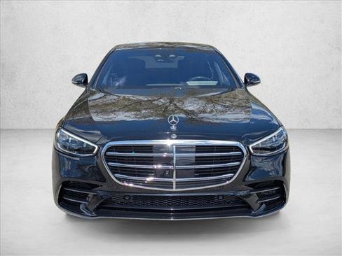 Used 2023 Mercedes-Benz S 580 4MATIC Sedan image 2