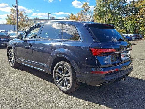 New 2026 Audi Q7 Premium image 12