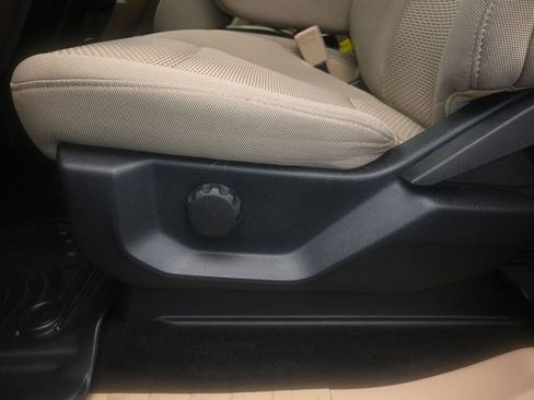 Used 2018 Ford F150 XLT RWD image 17